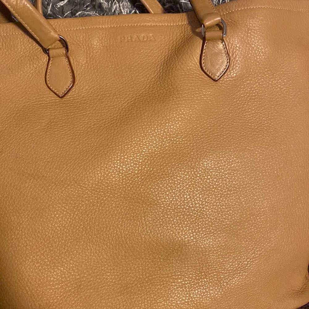 Medium size Tan Prada handbag - Picture 10 of 11
